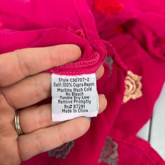 Johnny Was women's large hot pink embroidered floral short sleeve tunic top - Picture 8 of 8